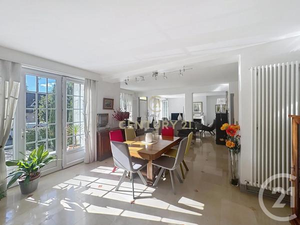 Maison à vendre  7 pièces - 172,05 m 2   LE PLESSIS TREVISE  - 94
