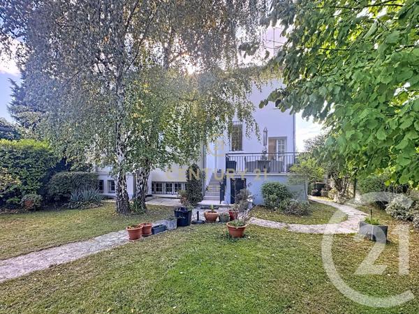 Maison à vendre  7 pièces - 172,05 m 2   LE PLESSIS TREVISE  - 94