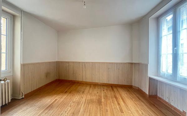 Maison à vendre    5 pièces •  Alençon