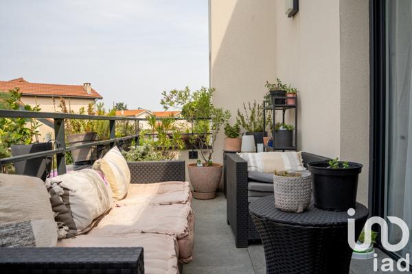 Appartement à vendre 3 pièces 59 m² Décines-Charpieu