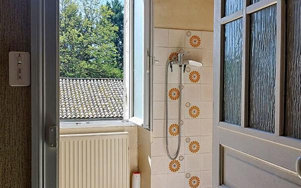 Maison à vendre    6 pièces •  Saint-Astier