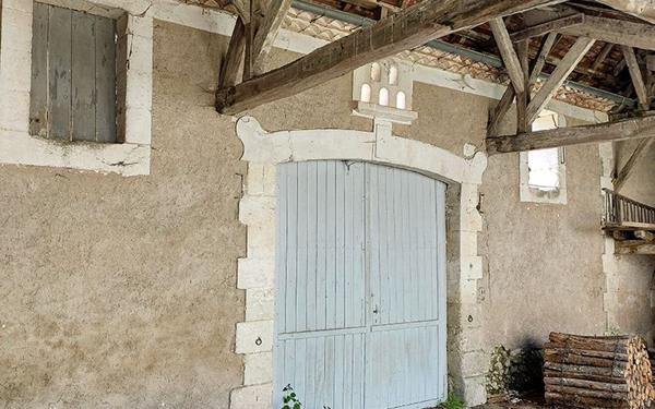 Maison à vendre    6 pièces •  Saint-Astier