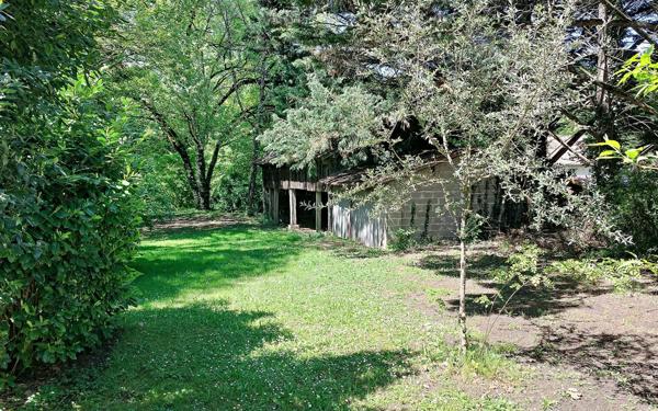 Maison à vendre    6 pièces •  Saint-Astier