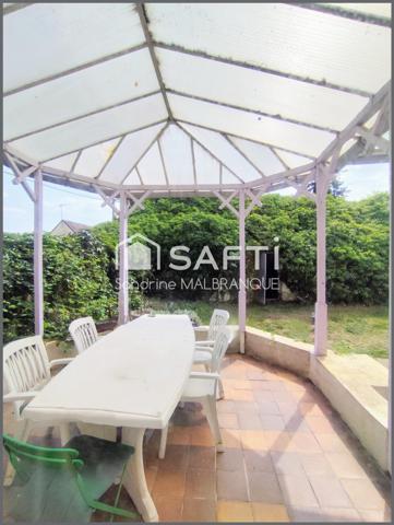 Maison bourgeoise semi individuelle 4 voir 5 chambres