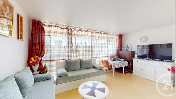 Appartement F2 à vendre  2 pièces - 49,53 m 2   AUBERVILLIERS  - 93