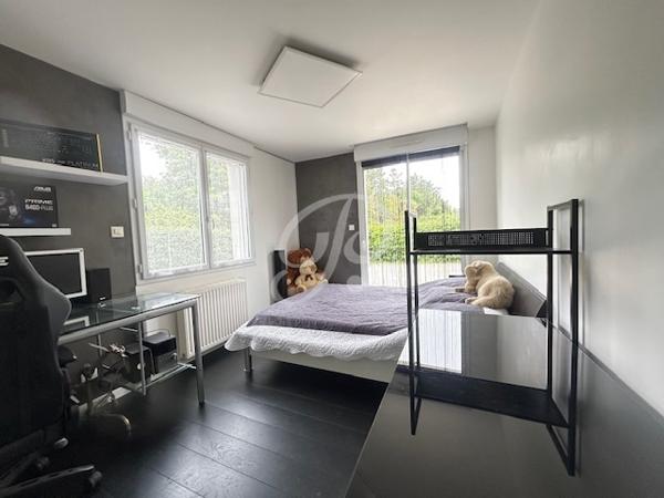 Maison 6 chambres à ST GILLES CROIX DE VIE Toutes les caractéristiques