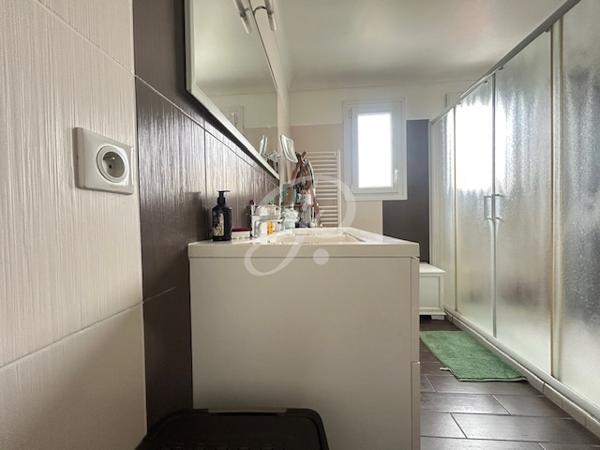 Maison 6 chambres à ST GILLES CROIX DE VIE Toutes les caractéristiques