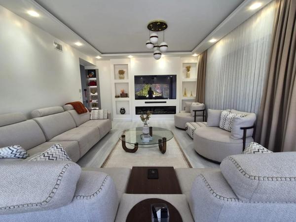 ✨ SOMPTUEUSE VILLA CONTEMPORAINE — ÉLÉGANCE, LUMIÈRE & ART DE VIVRE