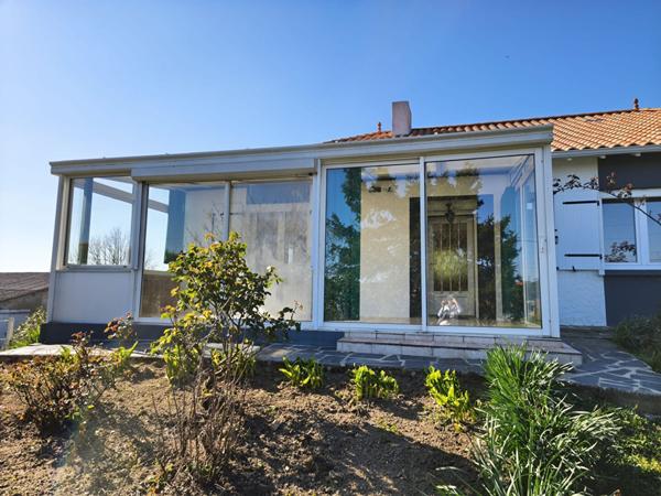 Maison spacieuse de 6 pièces à Bressuire - Confort et calme assurés !