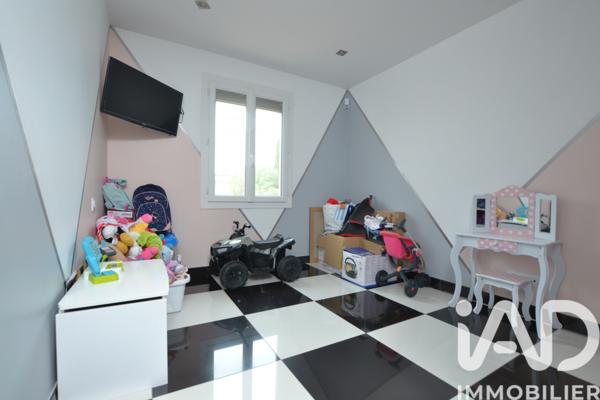 Maison à vendre 5 pièces 165 m² Coursan
