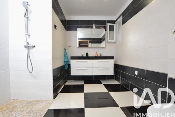 Maison à vendre 5 pièces 165 m² Coursan