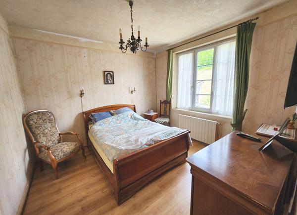 Maison Dourdan - 2 Min 4 pièce(s) 75 m2