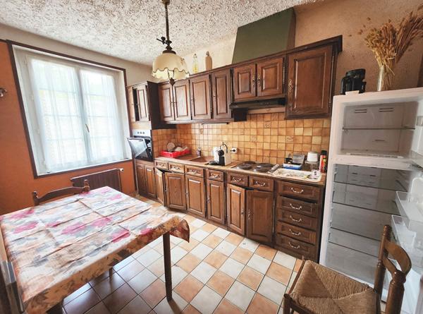 Maison Dourdan - 2 Min 4 pièce(s) 75 m2