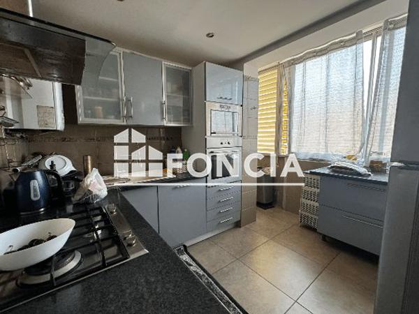 Location Appartement 4 pièces 70.6 m² - 121 AVENUE MICHEL JOURDAN Cannes La Bocca 06150