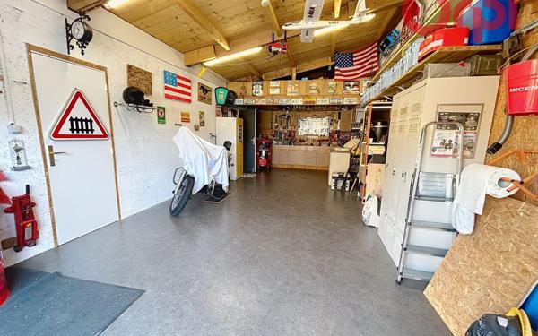 Maison à vendre    9 pièces •  Grosbreuil