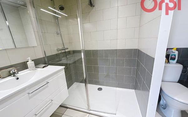 Maison à vendre    9 pièces •  Grosbreuil