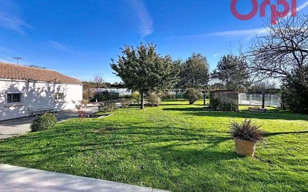 Maison à vendre    9 pièces •  Grosbreuil