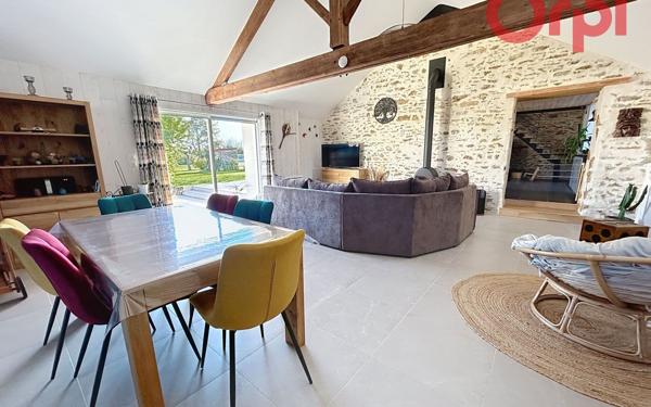 Maison à vendre    9 pièces •  Grosbreuil