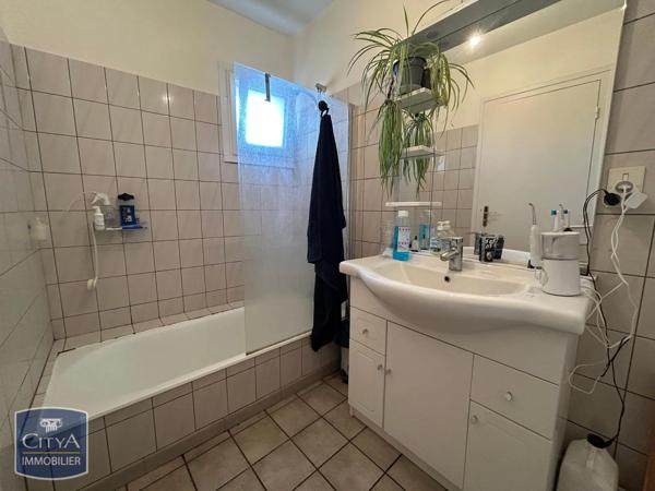 Maison à louer 5 pièces 100.81m² Volvic (63530)