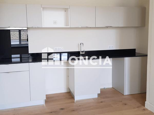 Location Appartement 3 pièces 65.6 m² - HOTEL MAUNOURY Chartres 28000