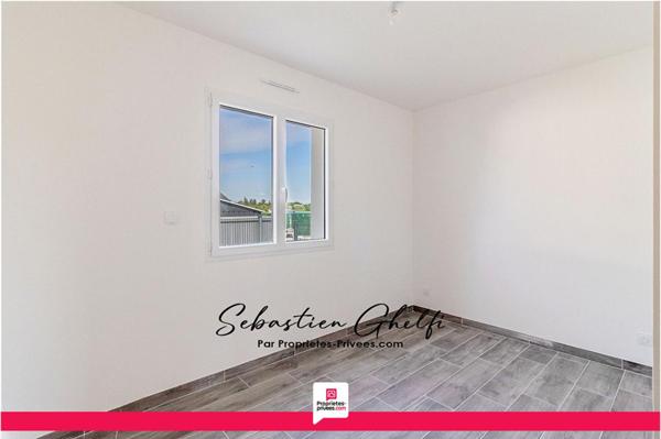 belle maison de plain-pied avec 3 chambres-cellier-garage