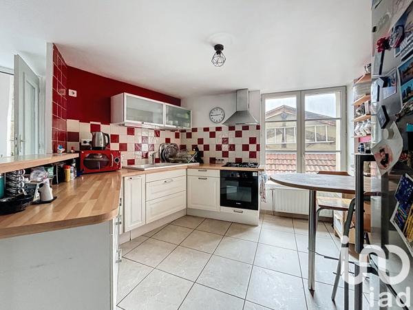Maison à vendre 6 pièces 156 m² Saint-Symphorien-d'Ozon