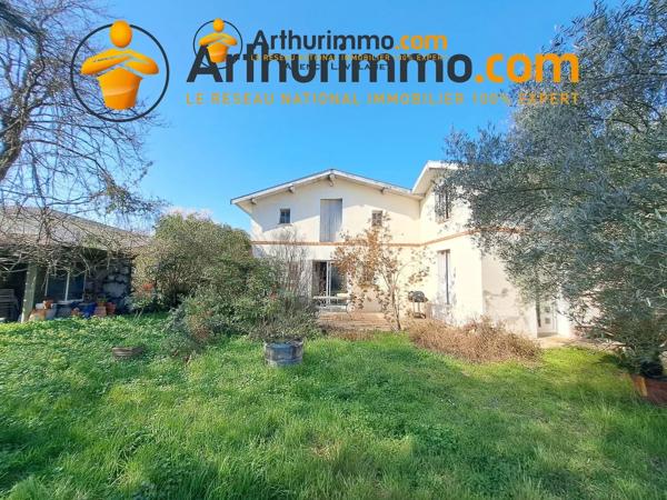 Vente                                                      Maison
                        
                     5 pièces                      158 m2                     à Toulouse
