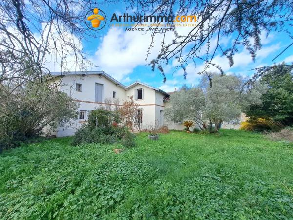 Vente                                                      Maison
                        
                     5 pièces                      158 m2                     à Toulouse