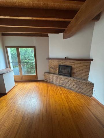 Beau corps de ferme comprenant 3 logements en pleine nature Saissac (11310)