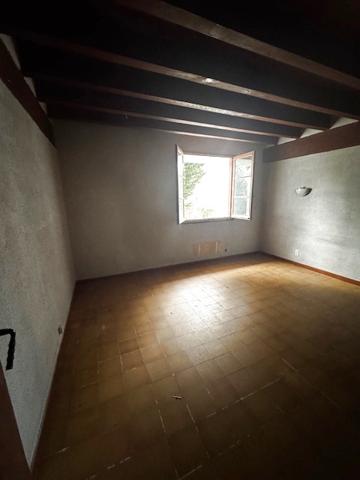 Beau corps de ferme comprenant 3 logements en pleine nature Saissac (11310)