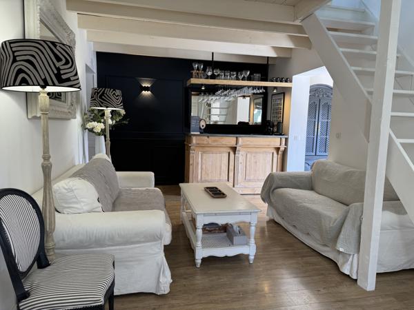 Villeneuve-lès-Avignon (30400) Maison de plain-pied proche du centre historique