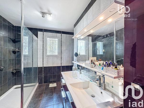 Maison à vendre 7 pièces 246 m² Martigues