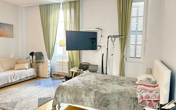 Appartement à vendre    1 pièce • 31,95 m2 Cannes