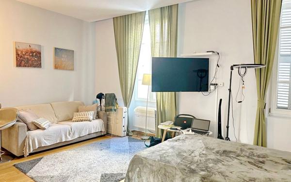 Appartement à vendre    1 pièce • 31,95 m2 Cannes