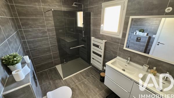 Location maison 6 pièces 137 m² Montamisé