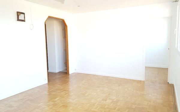 Appartement à louer    3 pièces • 53,69 m2 Bourg-la-Reine