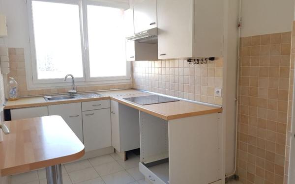 Appartement à louer    3 pièces • 53,69 m2 Bourg-la-Reine