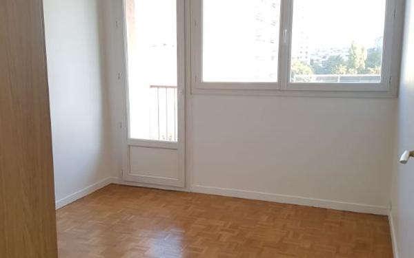Appartement à louer    3 pièces • 53,69 m2 Bourg-la-Reine