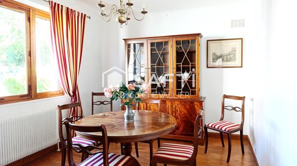 Jardin, sous-sol complet et combles aménageables