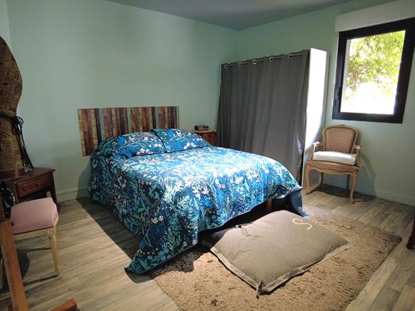 Maison à vendre |                                       Cuves |                                        5 pièces  |  215 m²