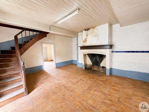 Maison à rénover avec dépendances.