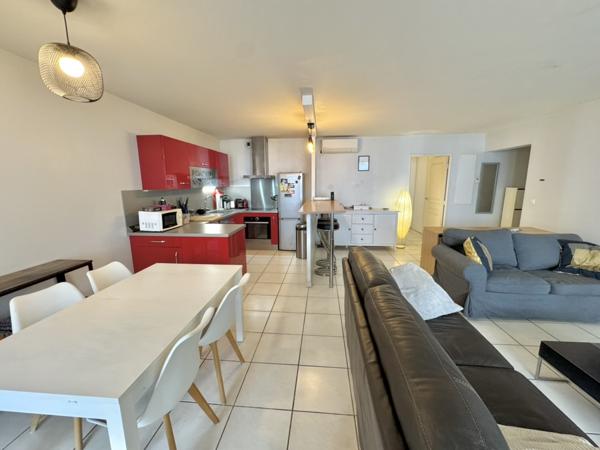 Marseille (13010) Superbe T3 avec grande terrasse et balcon