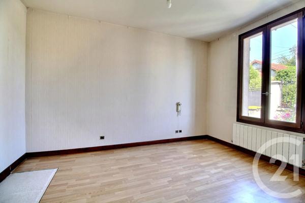 Maison à vendre  3 pièces - 68,72 m 2   OZOIR LA FERRIERE  - 77