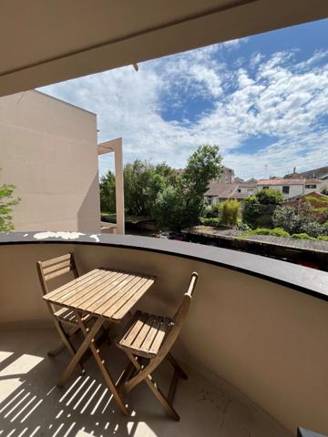 A louer Appartement T3  meublé 69.70m2 Bordeaux