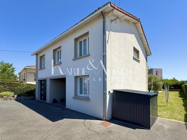 Maison 4 chambres, garage, jardin et piscine