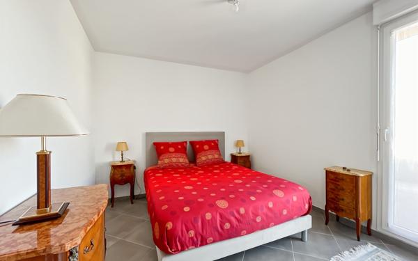 Appartement à vendre    3 pièces • 86,30 m2 Fréjus