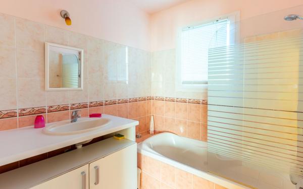 Maison à vendre    3 pièces • 75,48 m2 Biscarrosse