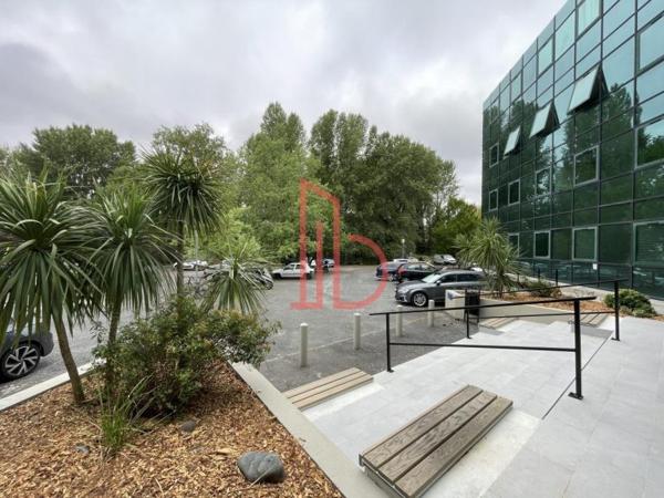 Bureau de 360 m² à louer à Bordeaux Lac - Bruges