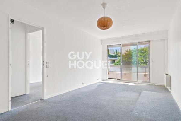 Paris 15 – Convention / 2 pièces de 46.54 m² avec balcon, cave et parking