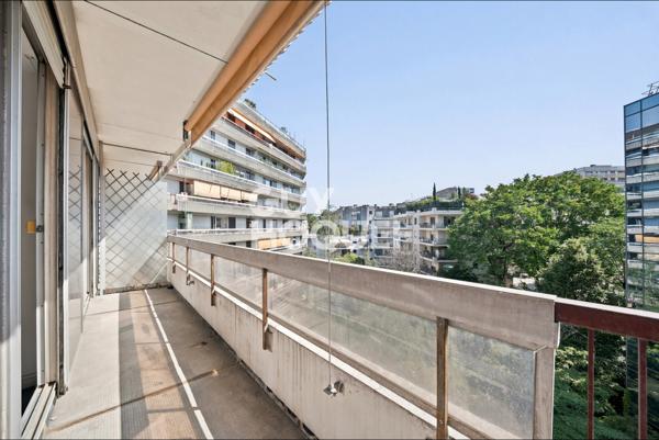 Paris 15 – Convention / 2 pièces de 46.54 m² avec balcon, cave et parking